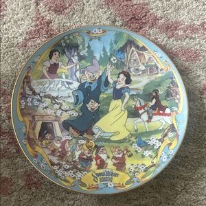 Snow White and the Seven Dwarfs Decorative Plate